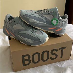 Yeezy Boost 700